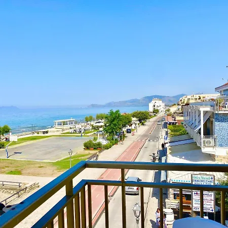 Holidaycasa Chris - Fronte Mare Vista Mare *