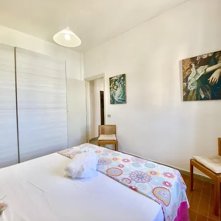 Holidaycasa Chris - Fronte Mare Vista Mare